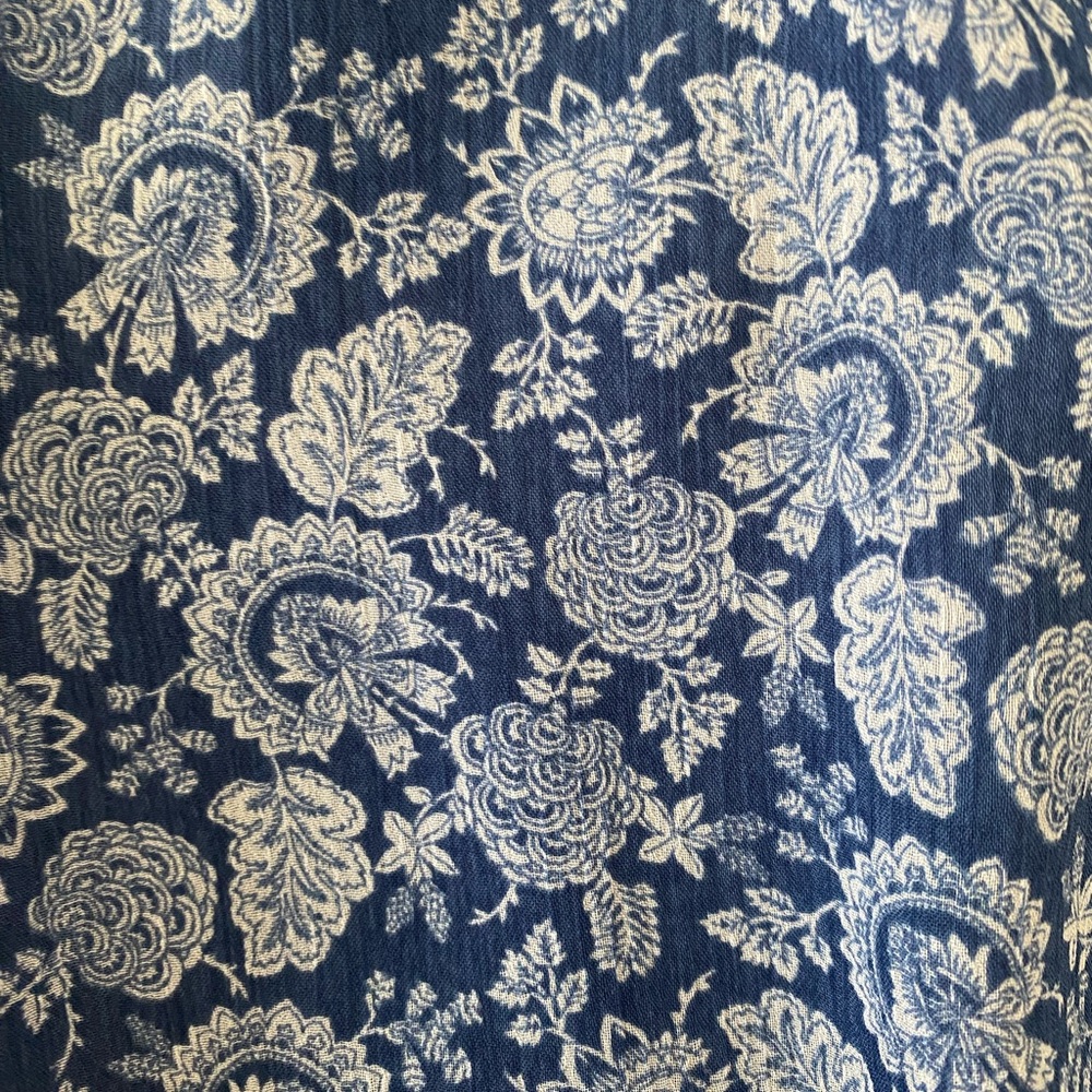 1.Slate Floral Print Smocked Neck Sleeveless Dress - Picture 2 of 11